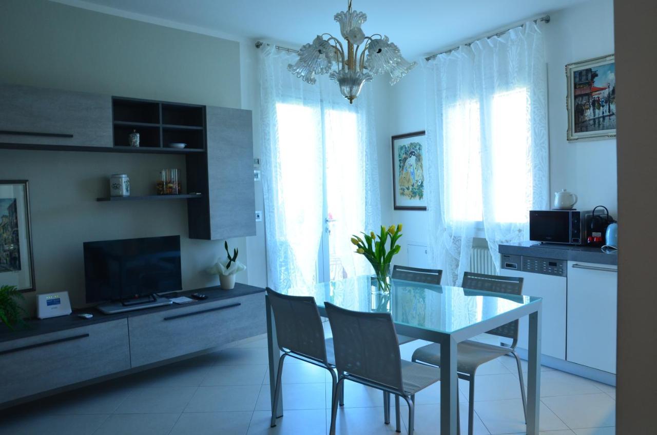 Elena Apartment - View Lake - Private Garage Bardolino Exterior foto