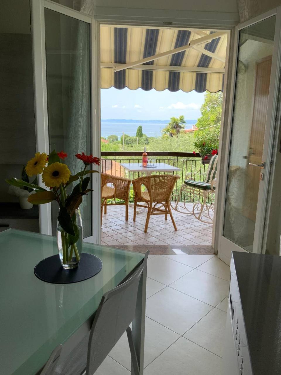 Elena Apartment - View Lake - Private Garage Bardolino Exterior foto